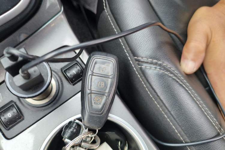 Used Ford Kuga 2015 1.5L GTDi Four-Wheel-Drive Elite Model Vehicle Key