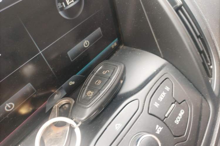 Used Ford Kuga 2015 2.0L GTDi Four-Wheel Drive Elite Model Vehicle Key
