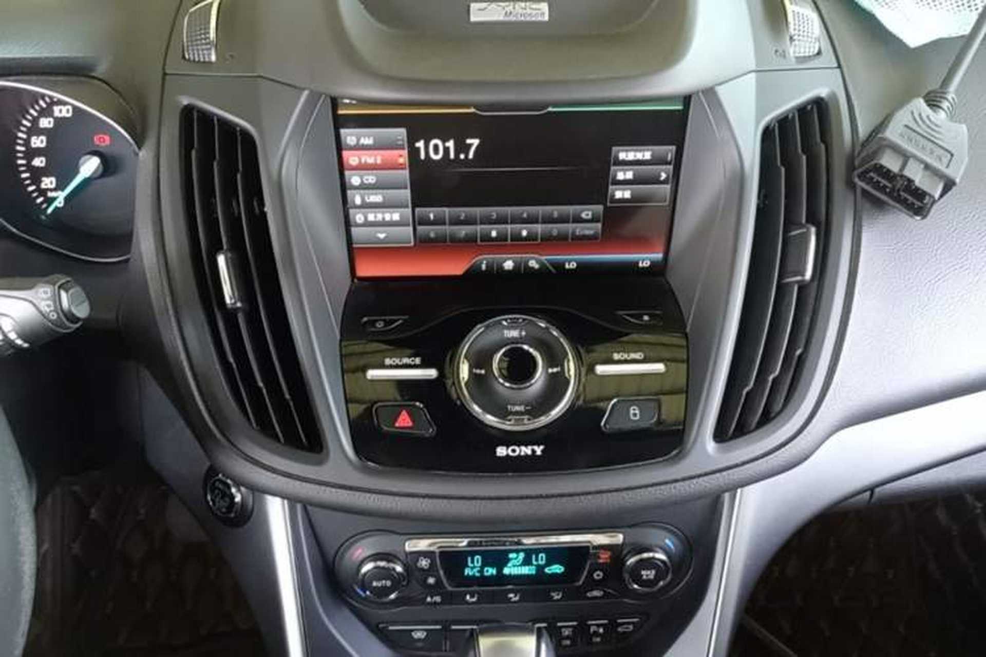 Used Ford Kuga 2015 2.0L GTDi Four-Wheel Drive Prestige Model Audio And AC Panel