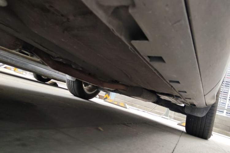 Used Ford Kuga 2015 2.0L GTDi Four-Wheel Drive Prestige Model Chassis Front Left