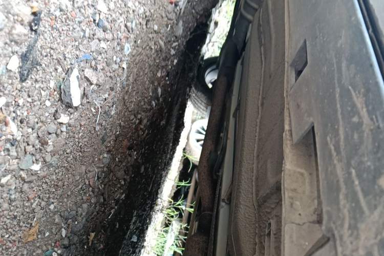 Used Ford Kuga 2015 2.0L GTDi Four-Wheel-Drive Sport Model Chassis Front Right