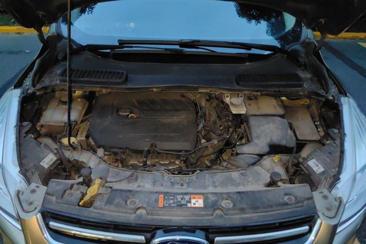 Used Ford Kuga 2015 1.5L GTDi Two-Wheel Drive Fashion Edition Engine Bay