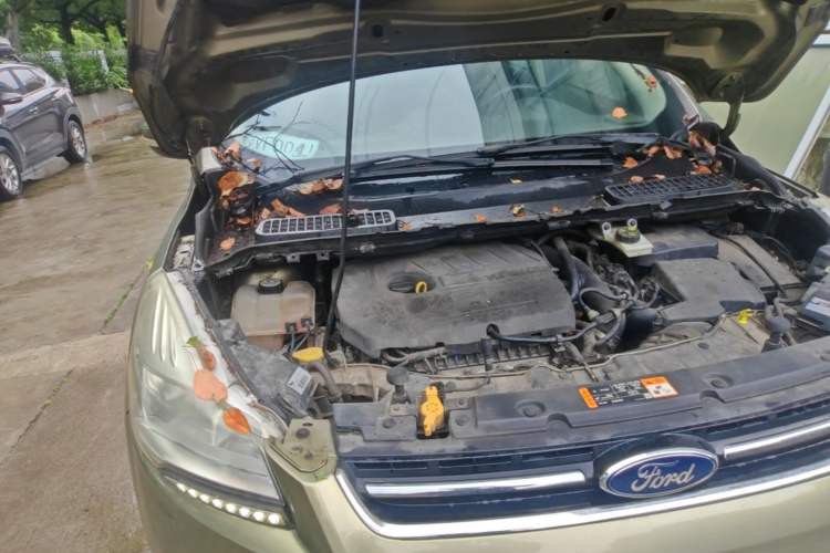 Used Ford Kuga 2015 1.5L GTDi Two-Wheel Drive Fashion Edition Engine Bay Right