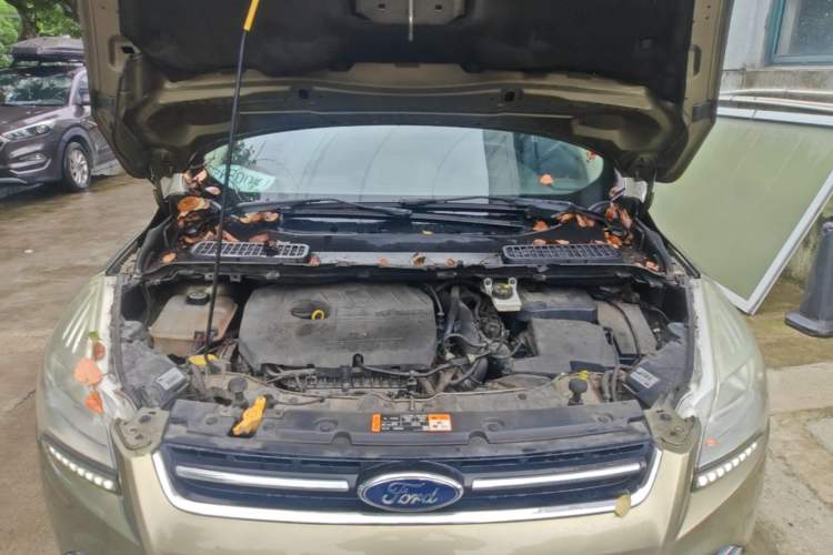 Used Ford Kuga 2015 1.5L GTDi Two-Wheel Drive Fashion Edition Engine Bay