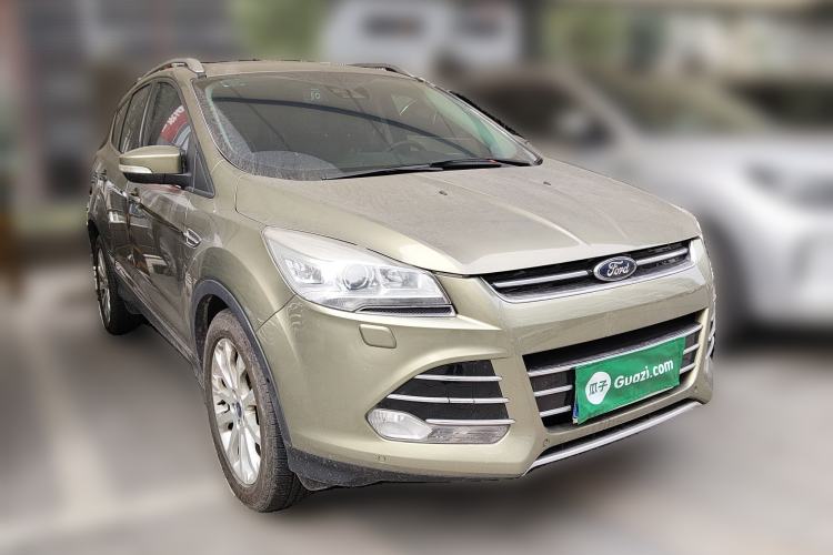 Used Ford Kuga 2015 2.0L GTDi Four-Wheel Drive Prestige Model Front Right 45 Deg