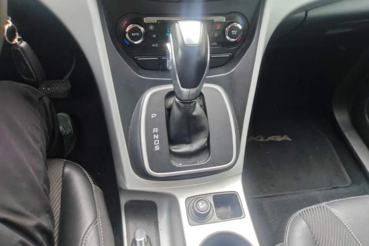 Used Ford Kuga 2015 1.5L GTDi Two-Wheel Drive Fashion Edition Gear Lever