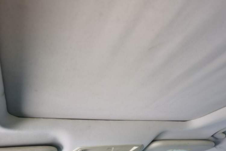 Used Ford Kuga 2015 1.5L GTDi Four-Wheel-Drive Elite Model Headliner