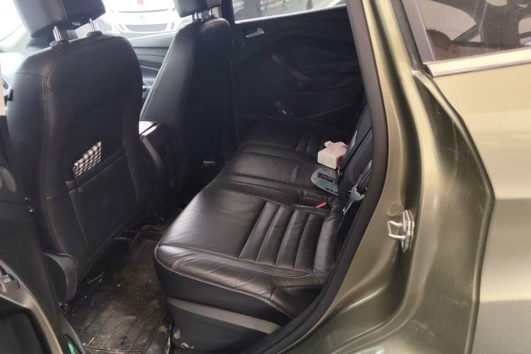 Used Ford Kuga 2015 2.0L GTDi Four-Wheel Drive Prestige Model Left Rear Seat