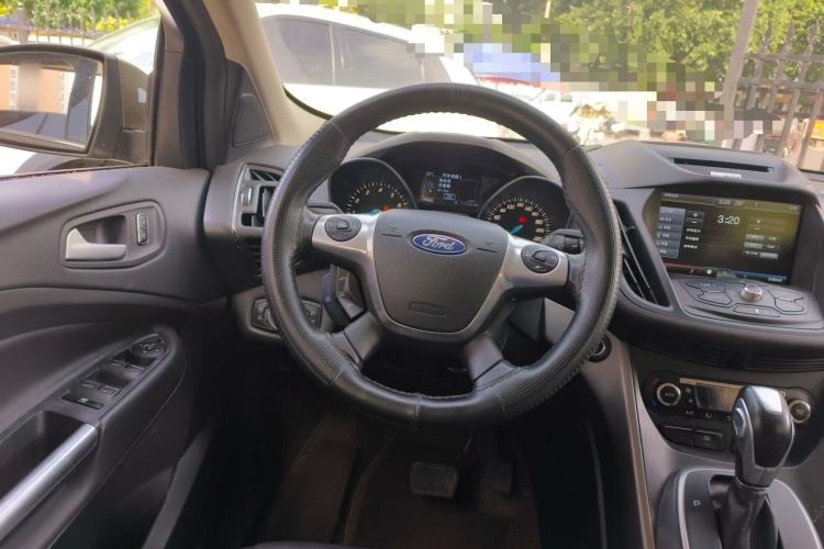 Used Ford Kuga 2015 1.5L GTDi Four-Wheel-Drive Elite Model Steering Wheel