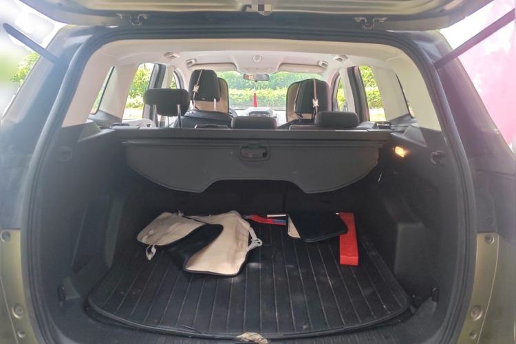 Used Ford Kuga 2015 1.5L GTDi Two-Wheel-Drive Comfort Model Trunk