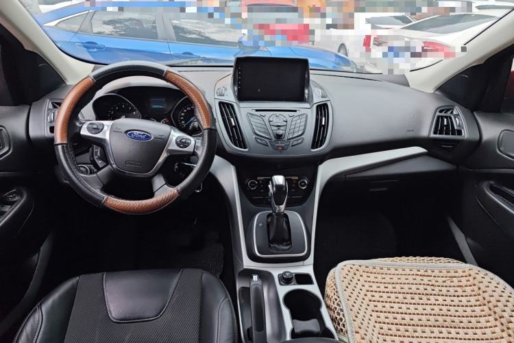 Used Ford Kuga 2015 1.5L GTDi Two-Wheel Drive Fashion Edition Center Console