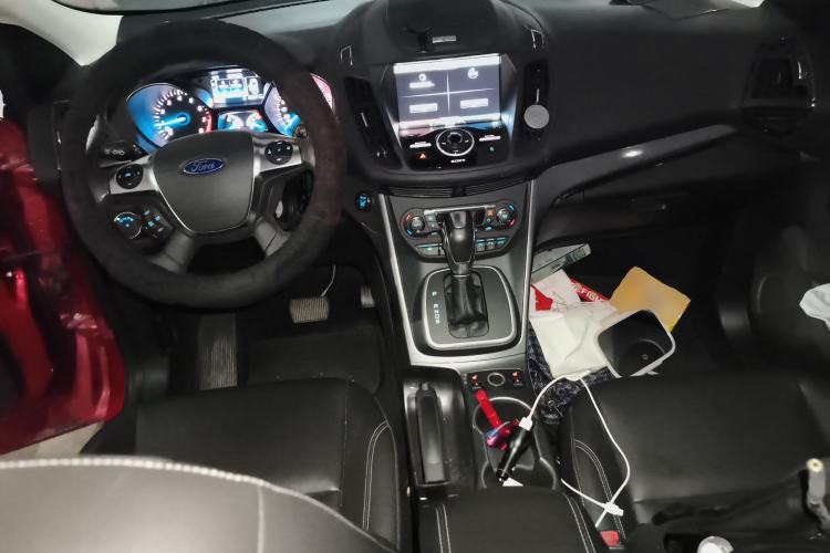 Used Ford Kuga 2015 2.0L GTDi Four-Wheel Drive Prestige Model Center Console