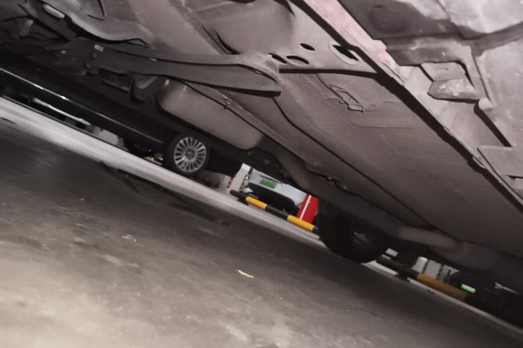 Used Ford Kuga 2015 2.0L GTDi Four-Wheel Drive Prestige Model Chassis Front Left