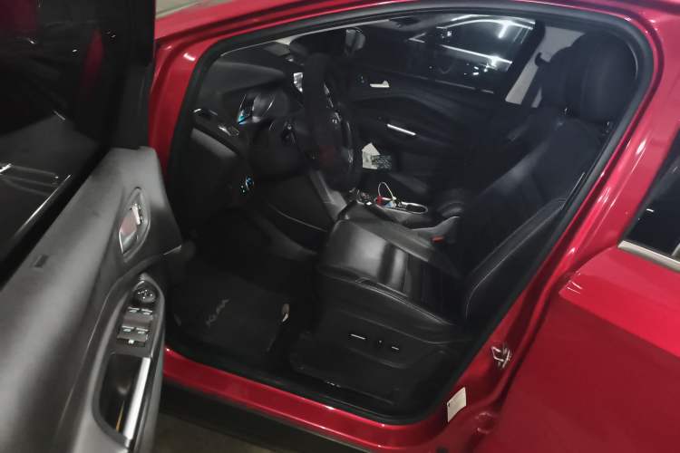 Used Ford Kuga 2015 2.0L GTDi Four-Wheel Drive Prestige Model Driver Seat