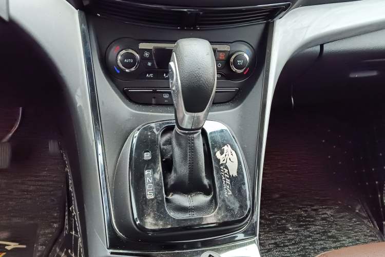 Used Ford Kuga 2015 1.5L GTDi Two-Wheel-Drive Comfort Model Gear Lever
