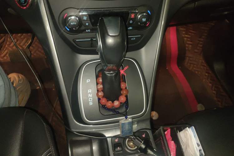 Used Ford Kuga 2015 1.5L GTDi Four-Wheel-Drive Elite Model Gear Lever