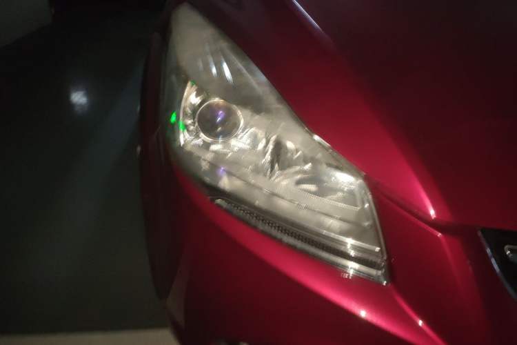 Used Ford Kuga 2015 1.5L GTDi Four-Wheel-Drive Elite Model Right Front Headlight