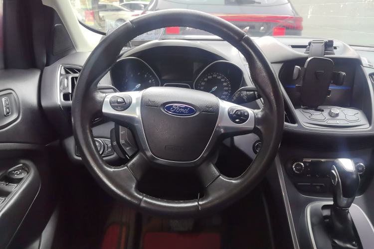 Used Ford Kuga 2015 2.0L GTDi Four-Wheel Drive Elite Model Steering Wheel