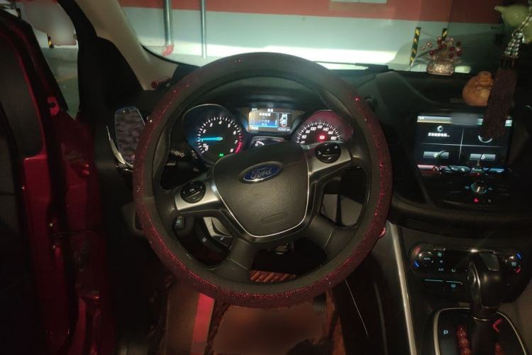 Used Ford Kuga 2015 1.5L GTDi Four-Wheel-Drive Elite Model Steering Wheel