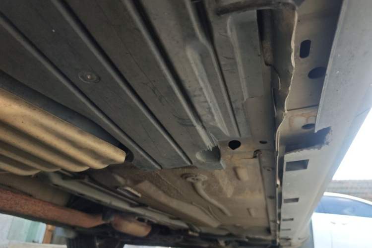 Used Ford Kuga 2015 1.5L GTDi Four-Wheel-Drive Elite Model Chassis Rear Right