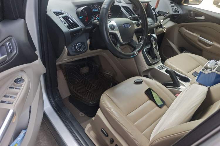 Used Ford Kuga 2015 1.5L GTDi Four-Wheel-Drive Elite Model Driver Seat