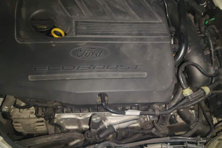 Used Ford Kuga 2015 1.5L GTDi Two-Wheel-Drive Comfort Model Engine Bay