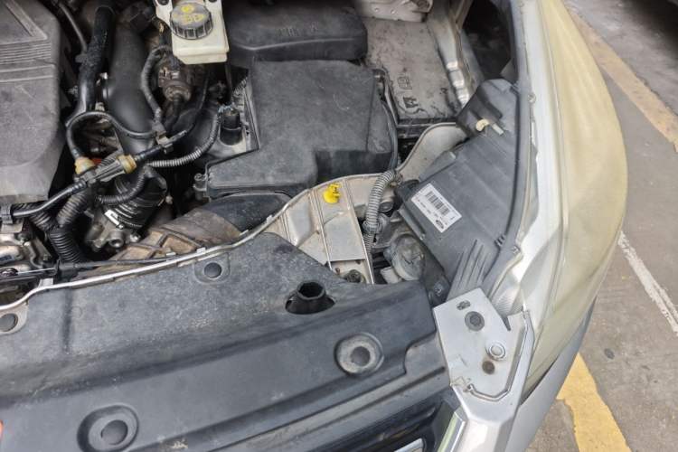Used Ford Kuga 2015 1.5L GTDi Four-Wheel-Drive Elite Model Engine Bay Left