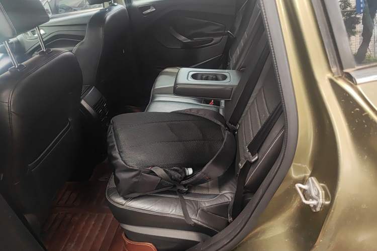 Used Ford Kuga 2015 1.5L GTDi Two-Wheel Drive Fashion Edition Left Rear Seat