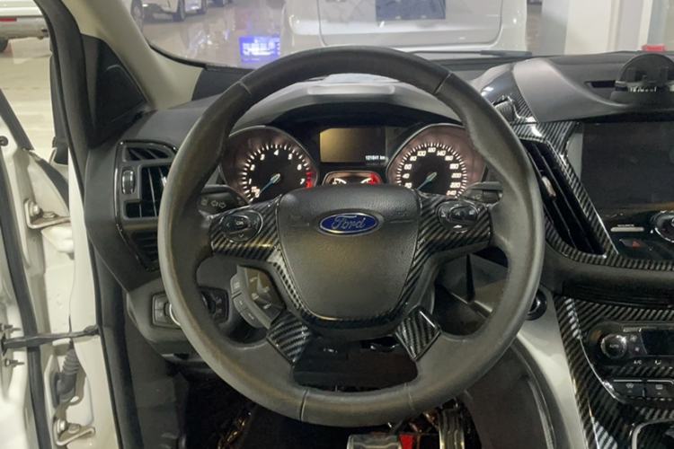 Used Ford Kuga 2015 2.0L GTDi Four-Wheel Drive Prestige Model Steering Wheel
