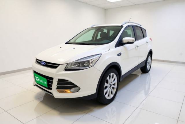 Ford Kuga 2015 1.5L GTDi Four-Wheel-Drive Elite Model مستعملة