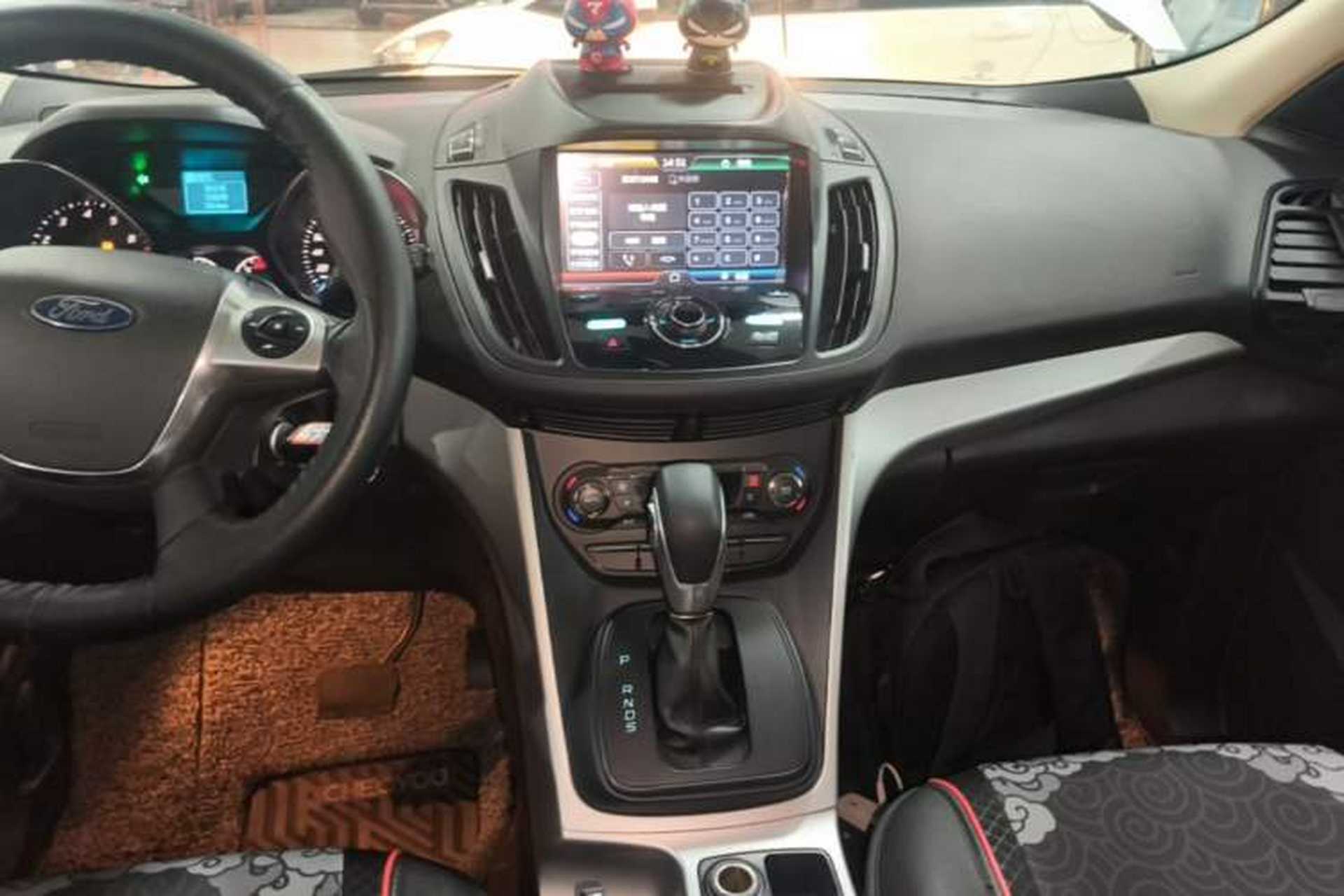 Used Ford Kuga 2015 1.5L GTDi Two-Wheel-Drive Comfort Model Audio And AC Panel