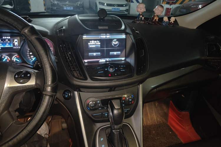Used Ford Kuga 2015 1.5L GTDi Four-Wheel-Drive Elite Model Audio And AC Panel