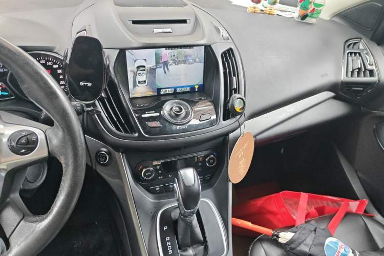 Used Ford Kuga 2015 2.0L GTDi Four-Wheel Drive Prestige Model Audio And AC Panel