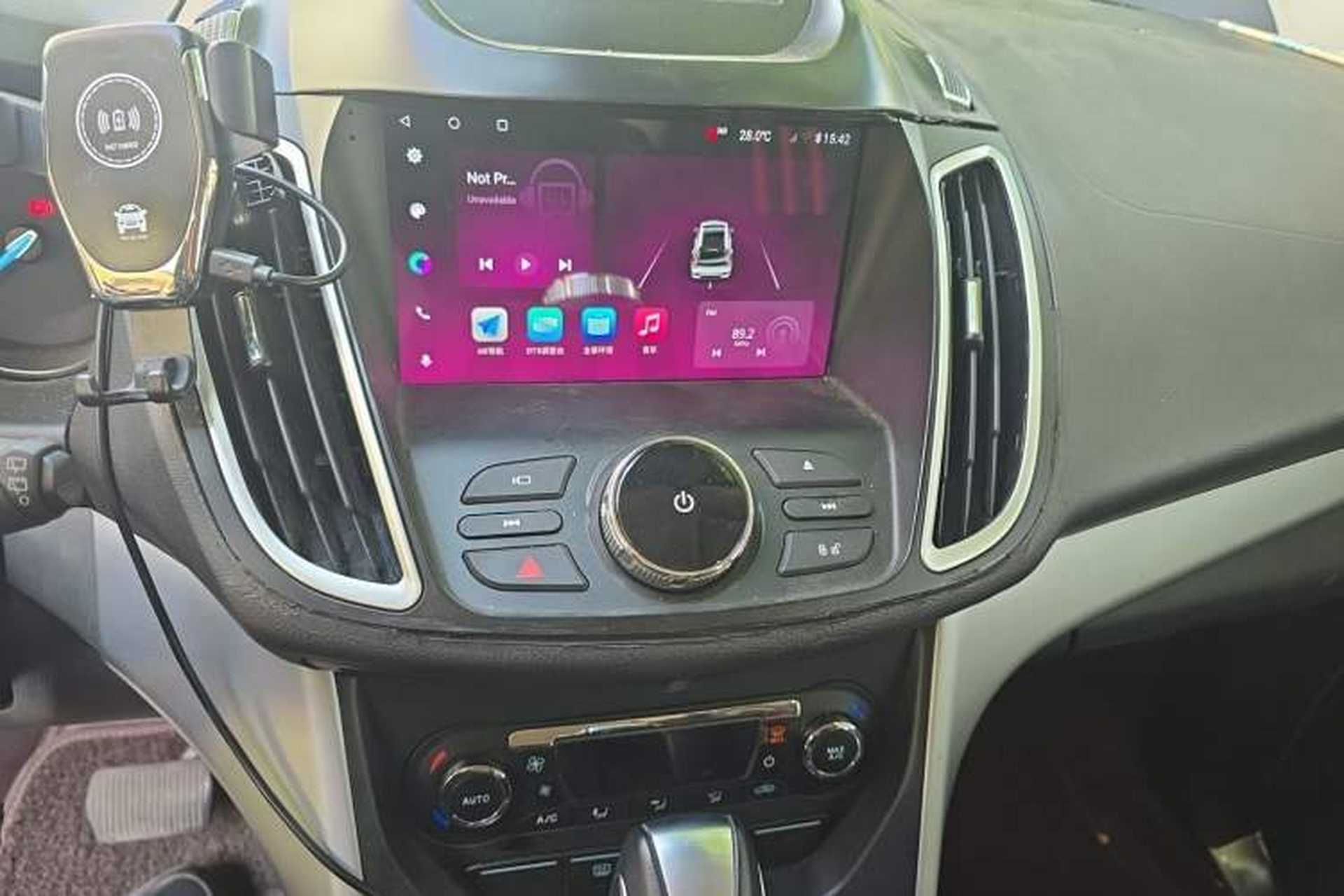 Used Ford Kuga 2015 1.5L GTDi Two-Wheel Drive Fashion Edition Audio And AC Panel