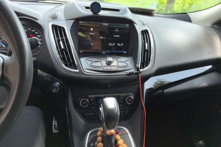 Used Ford Kuga 2015 2.0L GTDi Four-Wheel-Drive Sport Model Audio And AC Panel