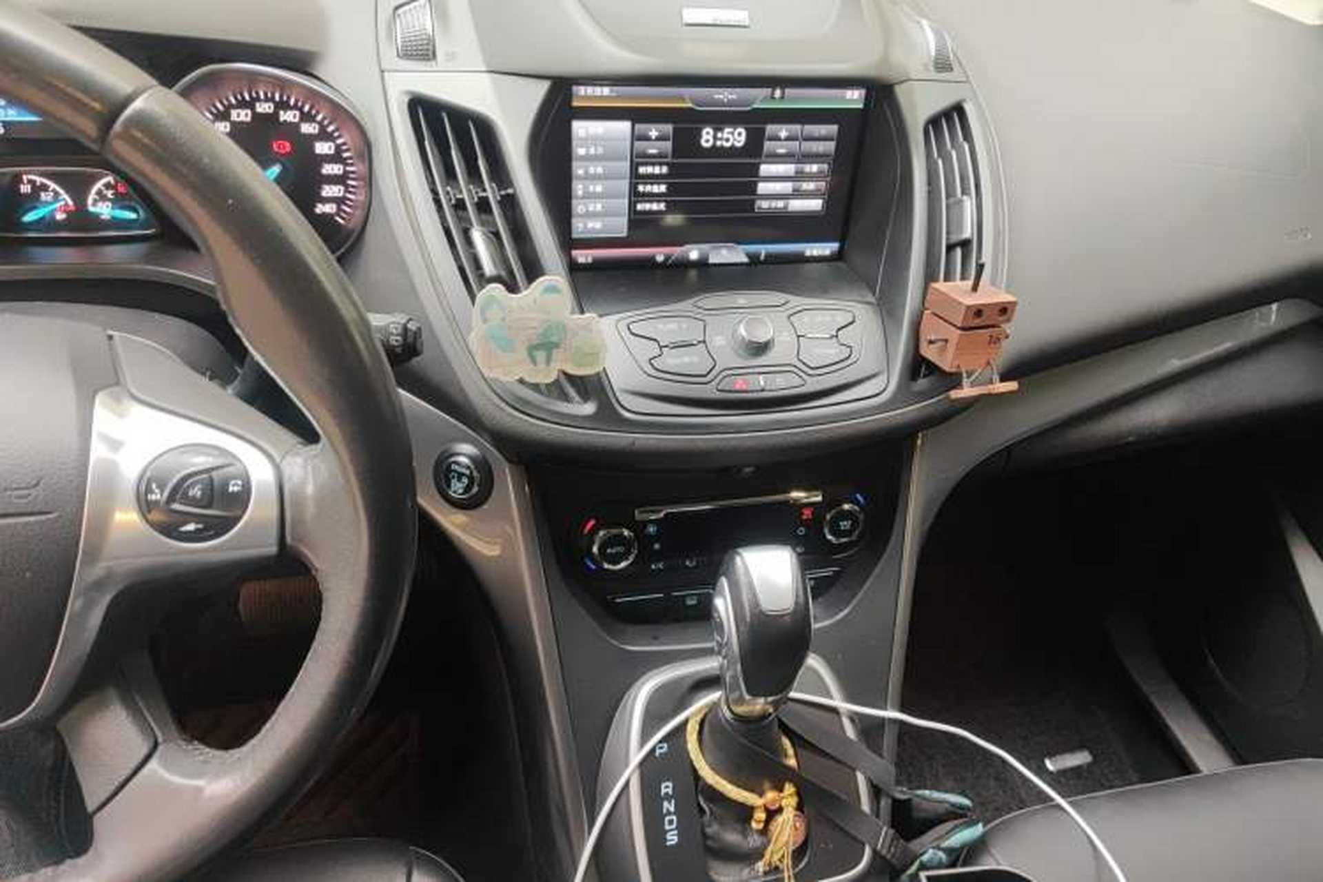 Used Ford Kuga 2015 2.0L GTDi Four-Wheel Drive Elite Model Audio And AC Panel