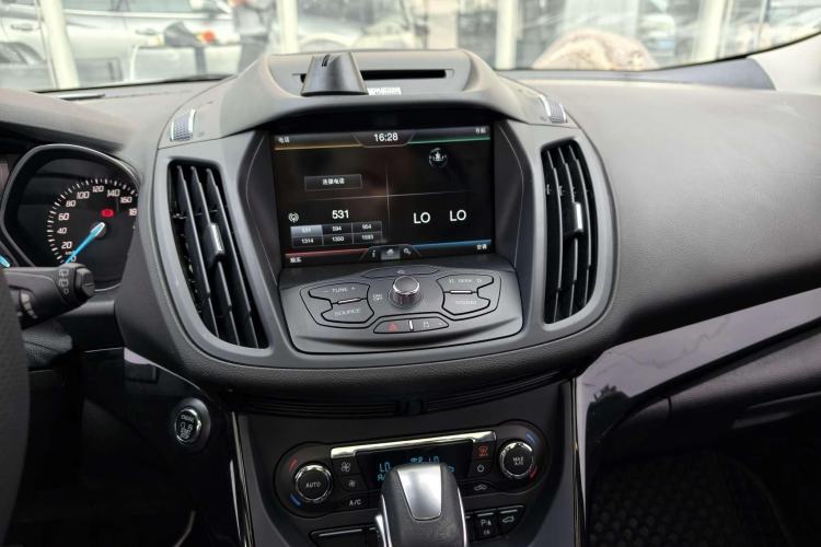 Used Ford Kuga 2015 2.0L GTDi Four-Wheel-Drive Sport Model Audio And AC Panel