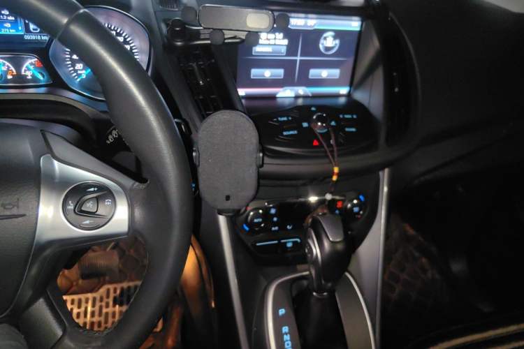 Used Ford Kuga 2015 1.5L GTDi Four-Wheel-Drive Elite Model Audio And AC Panel