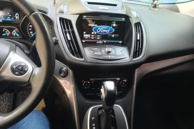 Used Ford Kuga 2015 1.5L GTDi Four-Wheel-Drive Elite Model Audio And AC Panel