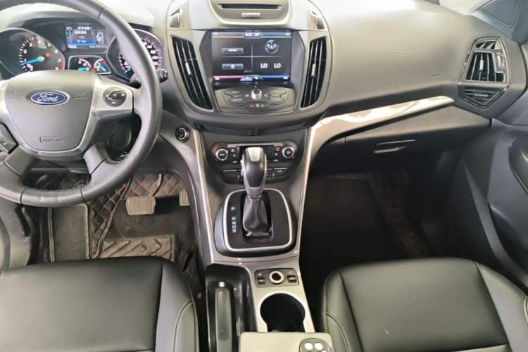 Used Ford Kuga 2015 1.5L GTDi Four-Wheel-Drive Elite Model Audio And AC Panel