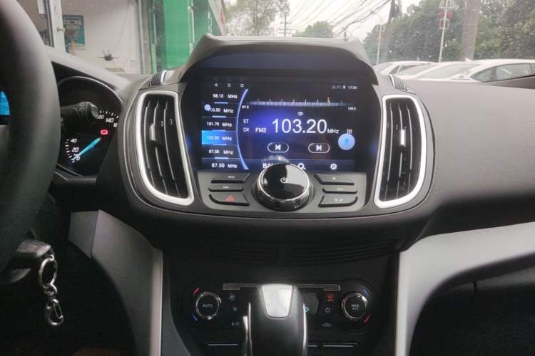 Used Ford Kuga 2015 1.5L GTDi Two-Wheel Drive Fashion Edition Audio And AC Panel