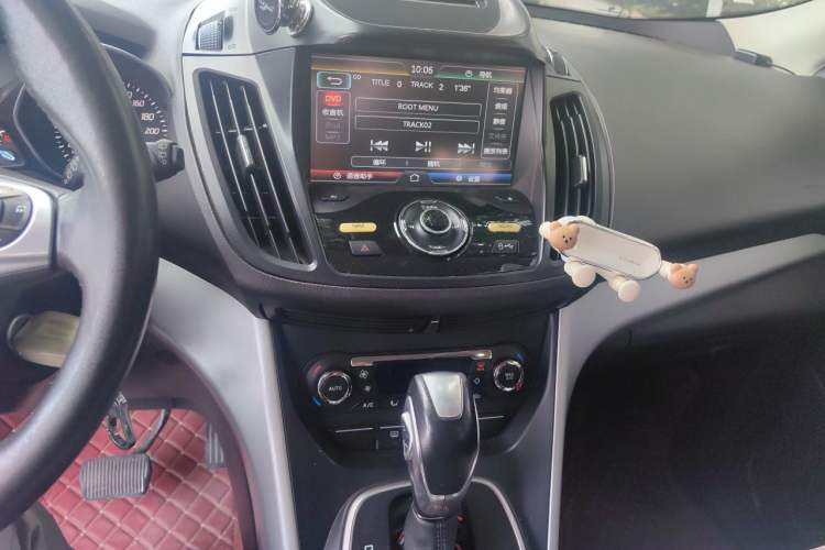 Used Ford Kuga 2015 1.5L GTDi Two-Wheel Drive Fashion Edition Audio And AC Panel