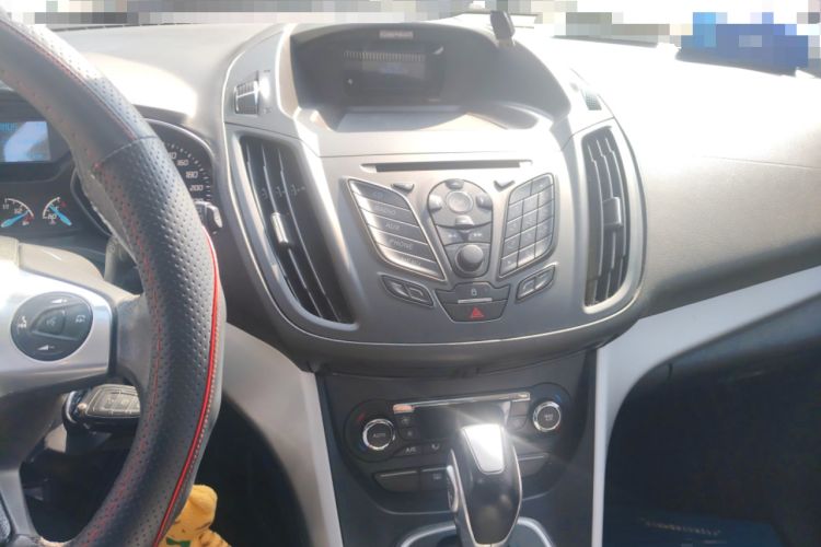 Used Ford Kuga 2015 1.5L GTDi Two-Wheel Drive Fashion Edition Audio And AC Panel