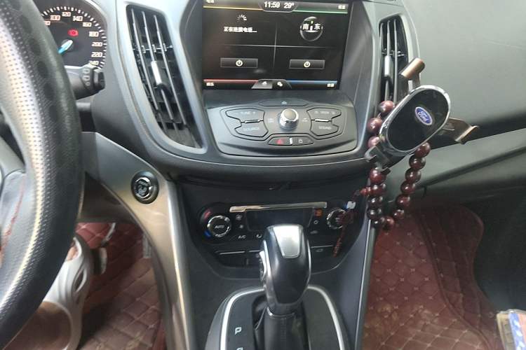Used Ford Kuga 2015 2.0L GTDi Four-Wheel Drive Elite Model Audio And AC Panel