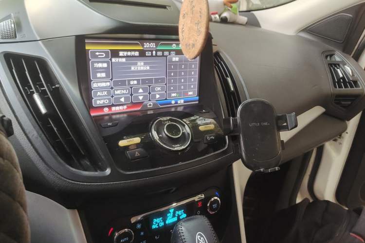 Used Ford Kuga 2015 1.5L GTDi Two-Wheel Drive Fashion Edition Audio And AC Panel