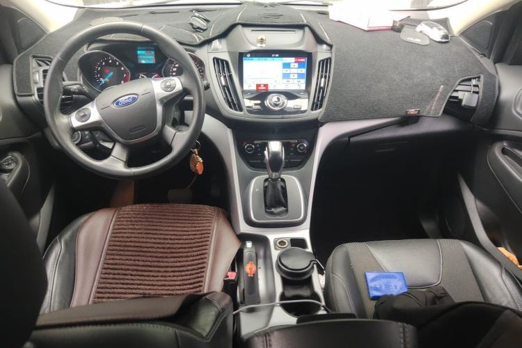 Used Ford Kuga 2015 1.5L GTDi Two-Wheel Drive Fashion Edition Center Console