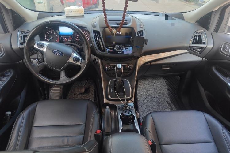 Used Ford Kuga 2015 2.0L GTDi Four-Wheel Drive Prestige Model Center Console