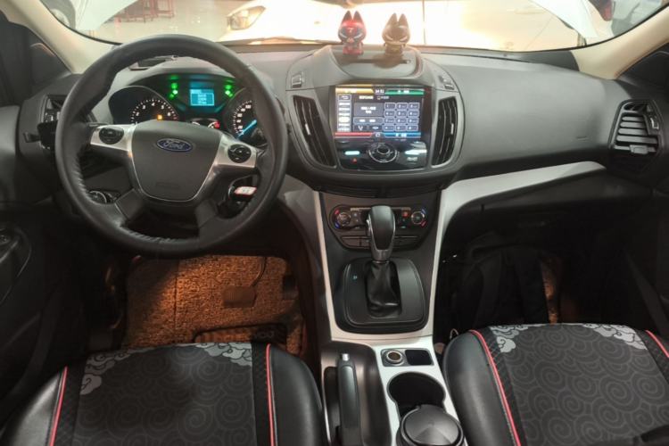 Used Ford Kuga 2015 1.5L GTDi Two-Wheel-Drive Comfort Model Center Console