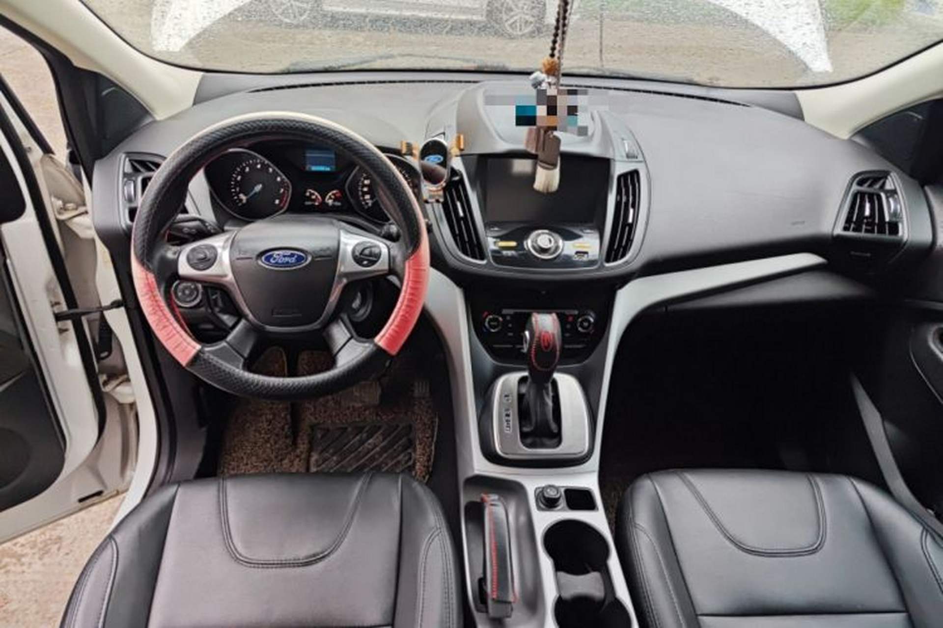 Used Ford Kuga 2015 1.5L GTDi Two-Wheel Drive Fashion Edition Center Console