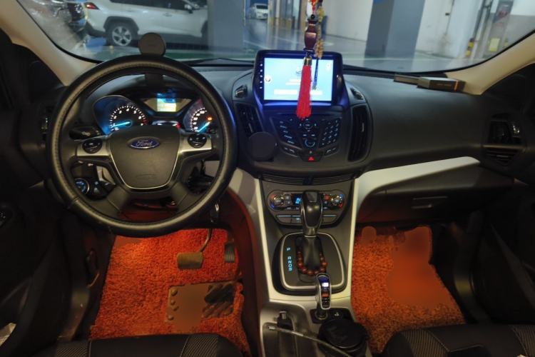 Used Ford Kuga 2015 1.5L GTDi Two-Wheel Drive Fashion Edition Center Console